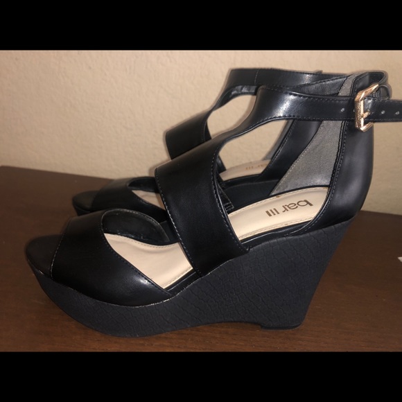 comfy black platform heels